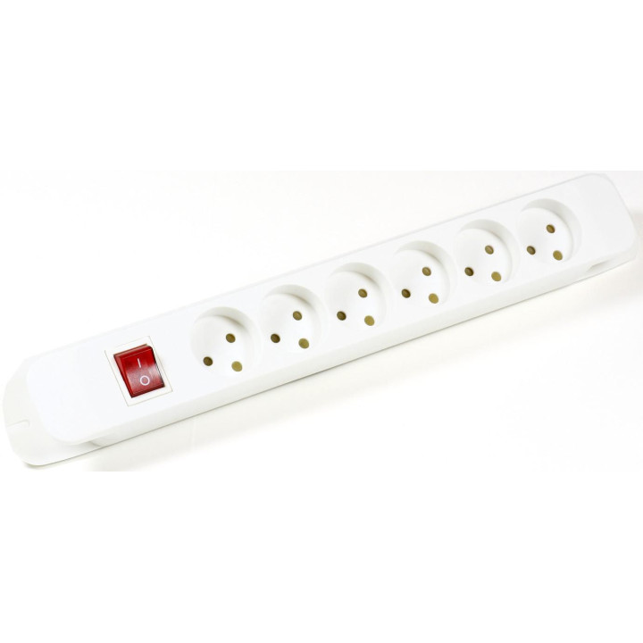 MicroConnect EL Socket 6 power outlet M/J