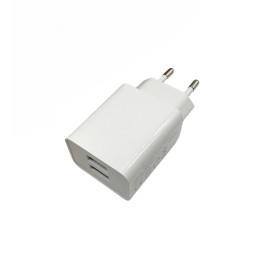 MicroConnect Charger for Smartphones 2.4Amp