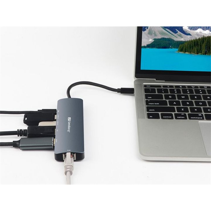 USB-C 8K Display Dock